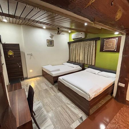 Om Sai Villa Guesthouse Kalkuta Zewnętrze zdjęcie