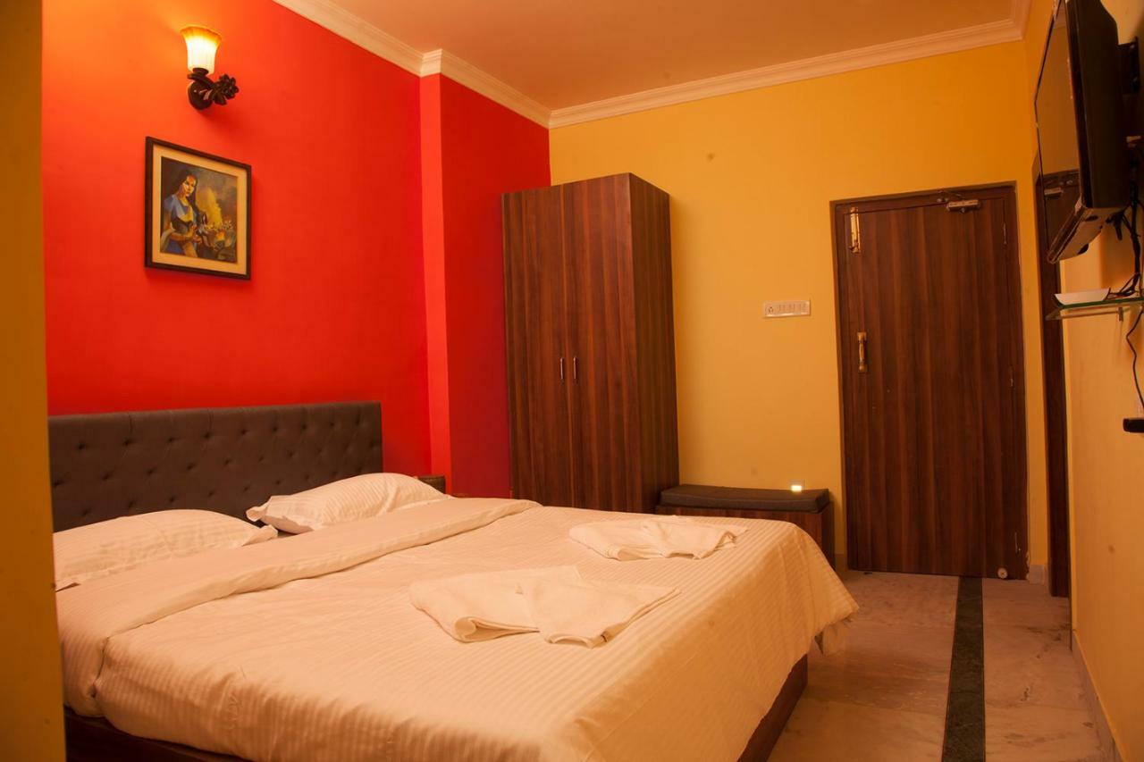 Om Sai Villa Guesthouse Kalkuta Zewnętrze zdjęcie